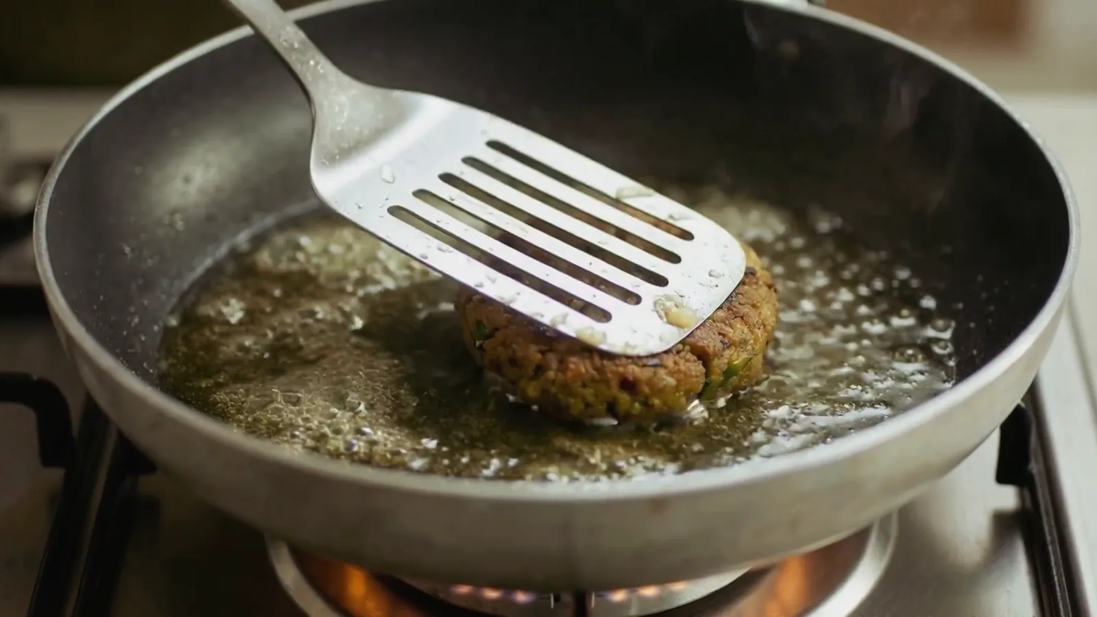Mum flips the patty. Burger King.